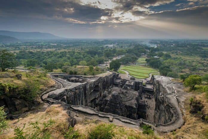 इस हिंदू मंदिर के आगे आधुनिक इंजीनियरिंग फेल है